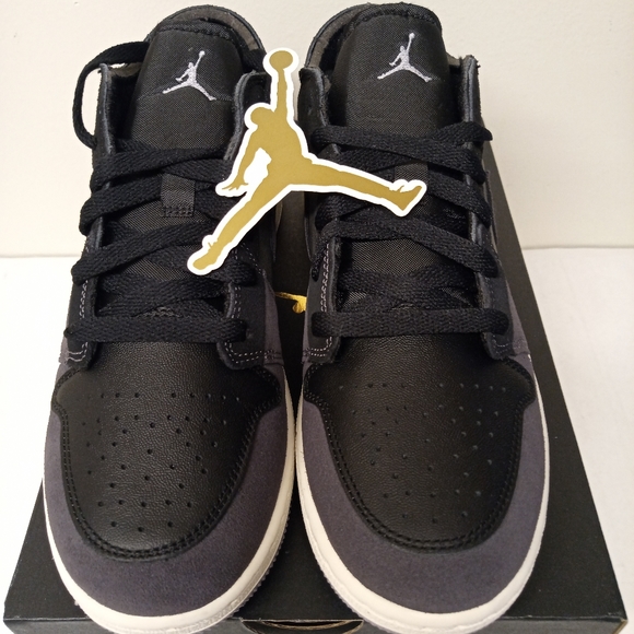 Air Jordan 1 Low SE Craft